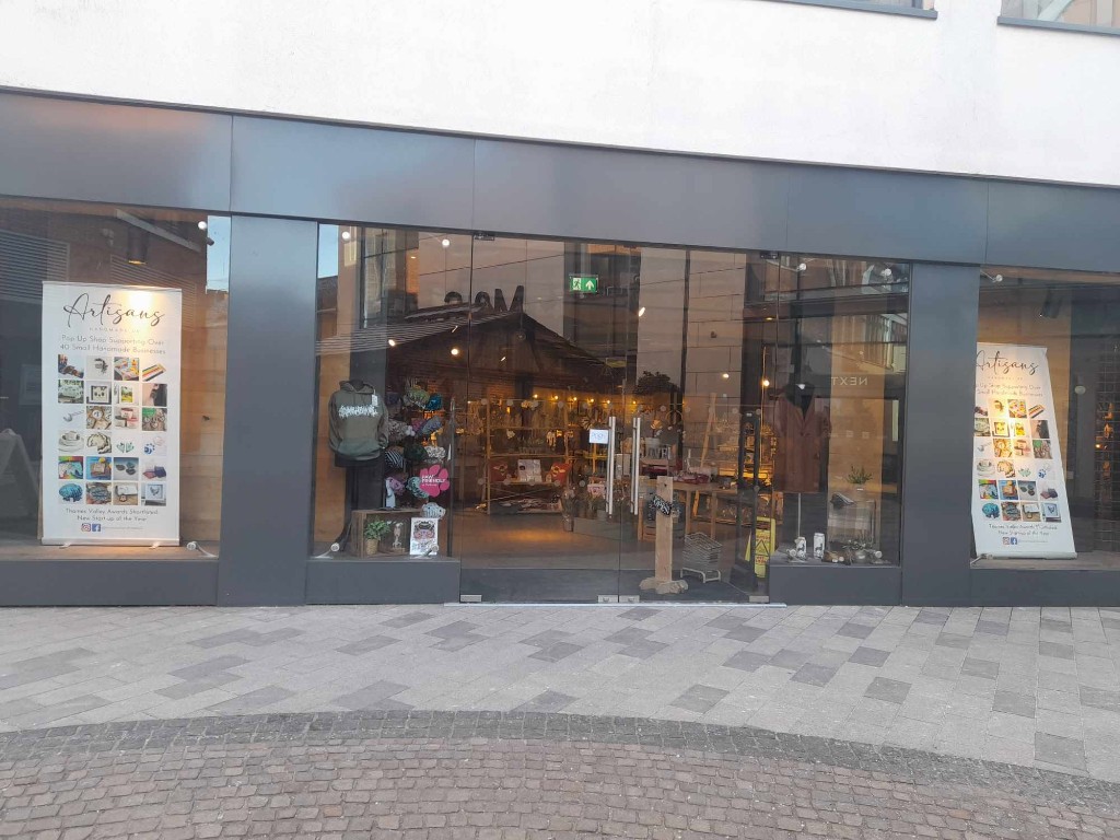 Artisans Handmade UK shop front in Newbury